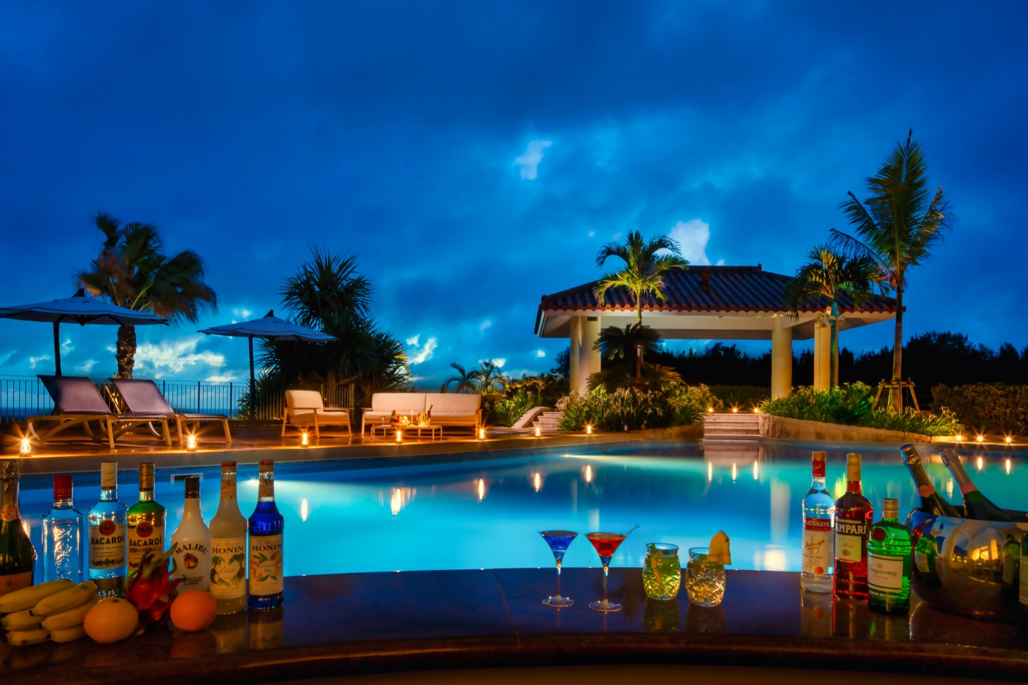 Poolside Bar