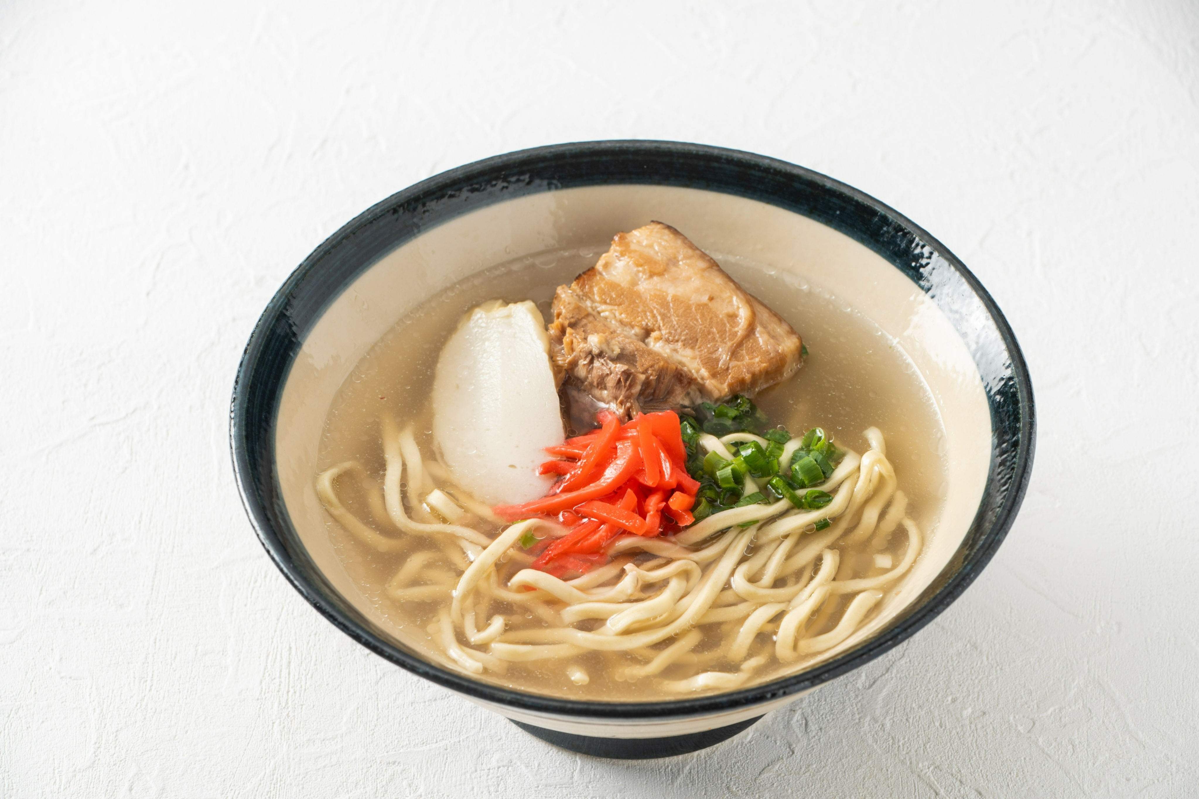 Enjoy Okinawan cuisine with carefully selected Okinawan ingredients. We recommend Shabu-Shabu Set Menu.