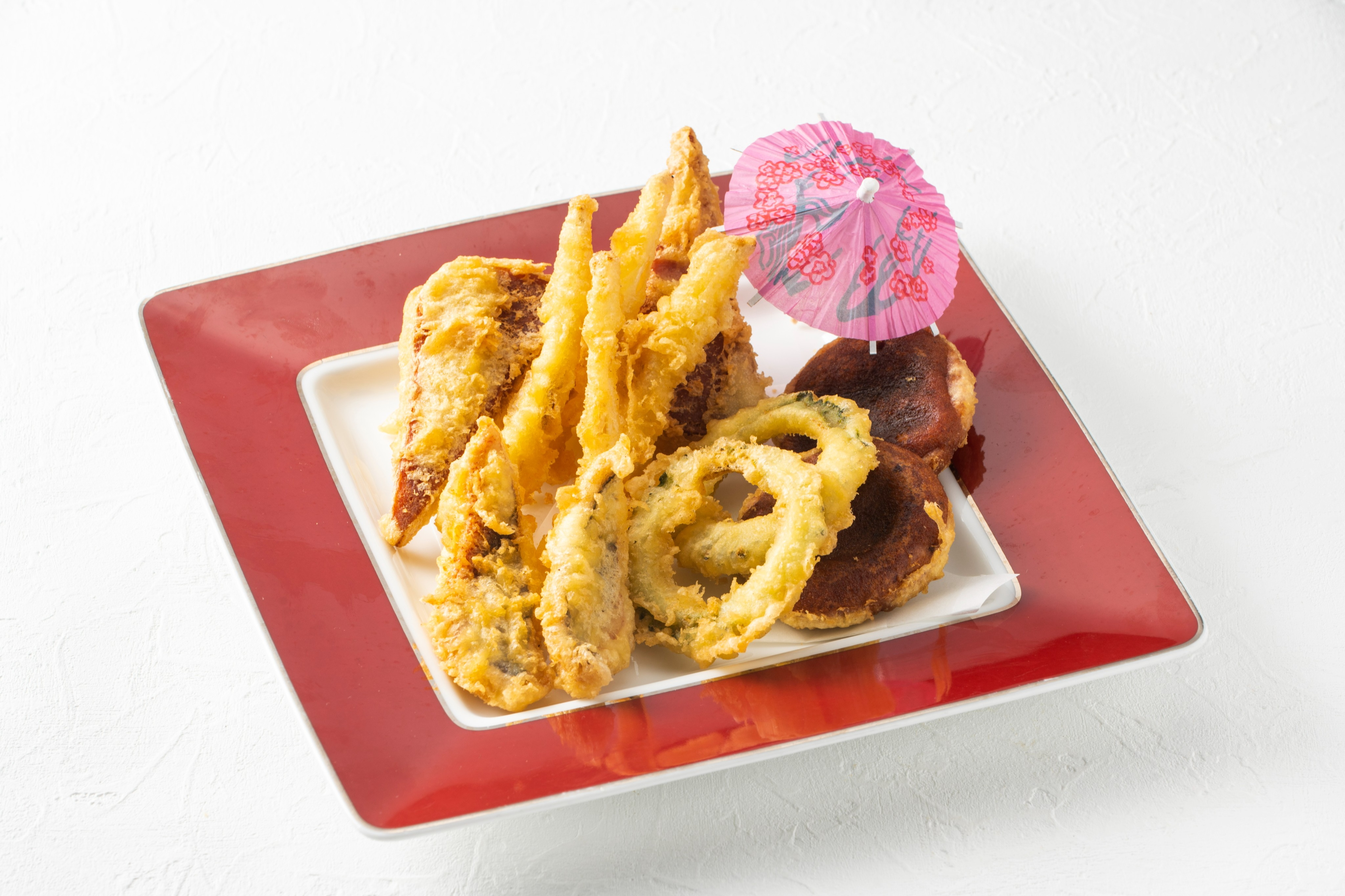Enjoy Okinawan cuisine with carefully selected Okinawan ingredients. We recommend Shabu-Shabu Set Menu.