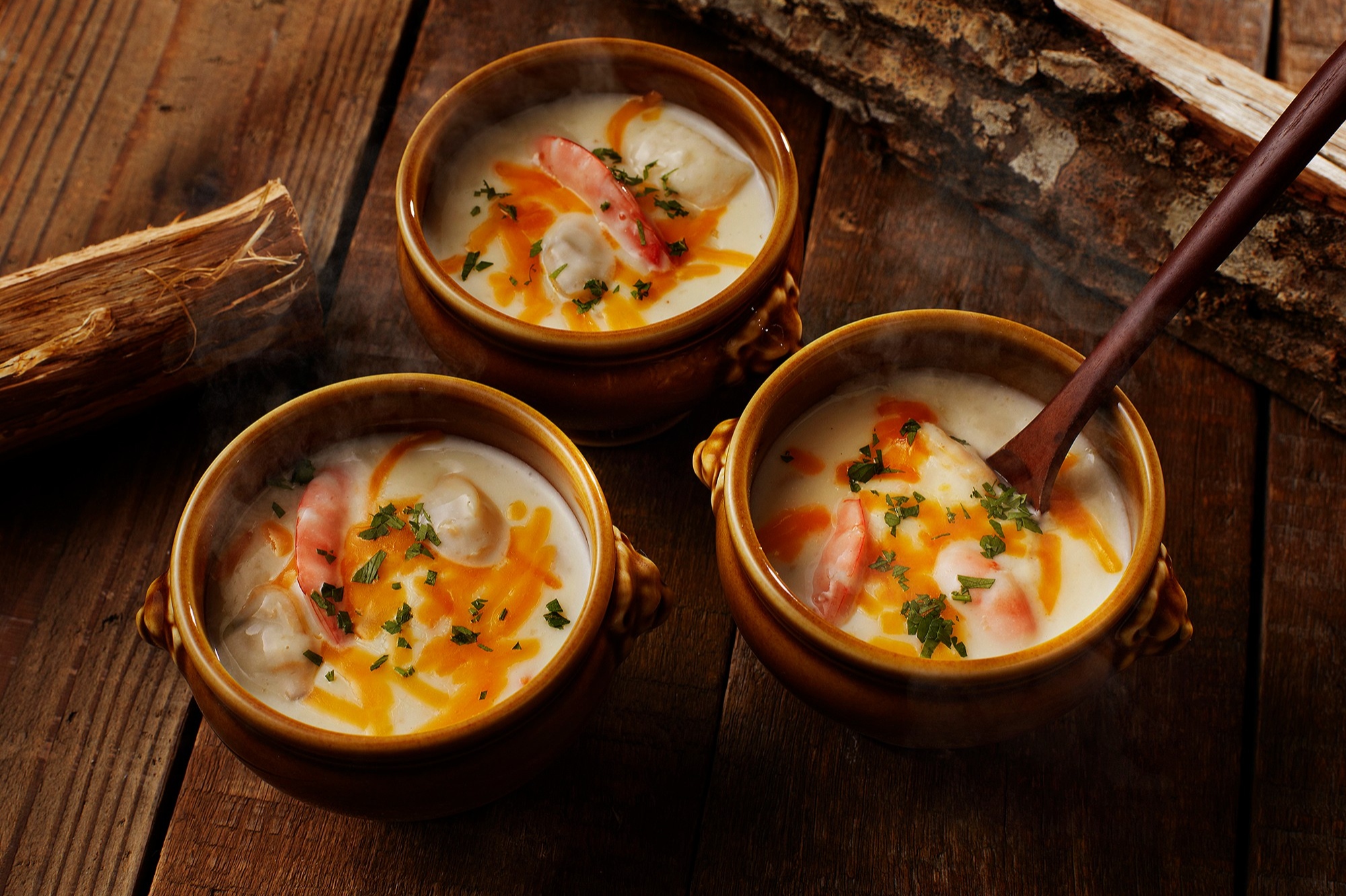 All-You-Can-Eat Crab! A luxurious winter market filled with warm gourmet food.